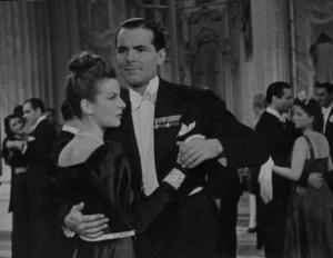 Scena del film "Batticuore" - Regia Mario Camerini - 1939 - L'attore John Lodge balla con un'attrice non identificata