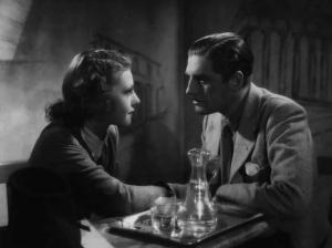 Scena del film "Il bazar delle idee" - Regia Marcello Albani - 1941 - Gli attori Licia D'Alba e Claudio Gora