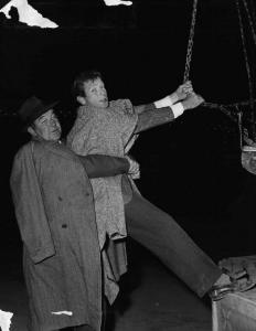 Set del film "Il bidone" - Federico Fellini - 1955 - Gli attori Broderick Crawford e Richard Basehart