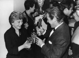 Scena del film "Il bidone" - Federico Fellini - 1955 - Gli attori Richard Basehart e Giulietta Masina