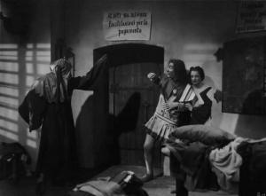 Scena del film "Boccaccio" - Marcello Albani - 1940 - Attori non identificati