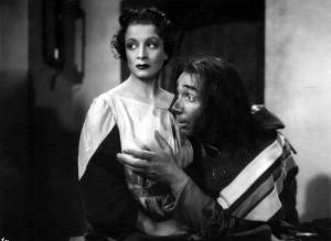 Scena del film "Boccaccio" - Marcello Albani - 1940 - Due attori non identificati