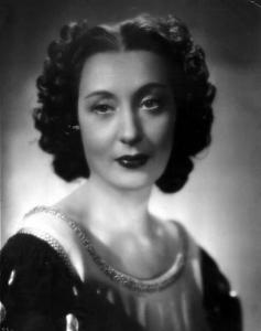 Scena del film "Boccaccio" - Marcello Albani - 1940 - L'attrice Clara Calamai