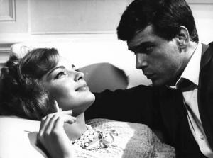Scena dell'episodio "Il lavoro" del film "Boccaccio '70" - Regia Luchino Visconti - 1962 - Gli attori Romy Schneider e Tomas MIlian