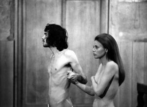 Scena del film "I cannibali" - Liliana Cavani - 1969 - Gli attori Pierre Clémenti e Britt Ekland