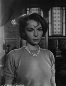 Scena del film "Un colpo da due miliardi" - Regia Roger Vadim - 1957 - L'attrice Françoise Arnoul piange in un primo piano