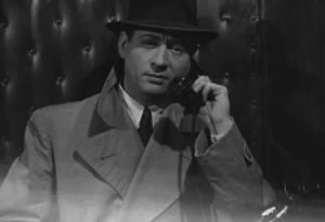Fotografia del film "La danza dei milioni" - Regia Camillo Mastrocinque 1940 - L'attore Nino Besozzi al telefono.