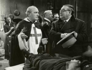 Scena del film "Diagnosi" - Regia Ferruccio Cerio, 1942 - L'attore Annibale Betrone e Oreste Bilancia come li vedremo in "Anime erranti" (Diagnosi).