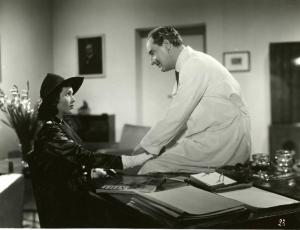 Scena del film "Diagnosi" - Regia Ferruccio Cerio, 1942 - Luisa Ferida e Sandro Ruffini in "Anime erranti" (Diagnosi).