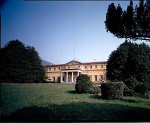 Villa Amalia / Prospetto verso il parco