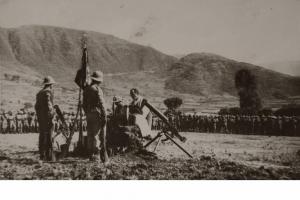 Fotografia della messa al campo nel corso della campagna di Etiopia