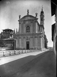 Cassolnovo - Chiesa di San Giorgio - Facciata barocca con statue sommitali
