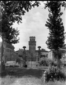 Chignolo Po - Castello Cusani Visconti Botta Adorno (proprietà Procaccini) - Fronte nord