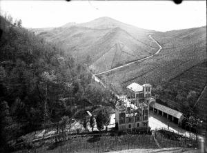 Broni - Veduta dall'alto delle Fonti di Recoaro - Colline