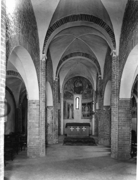 Robbio Lomellina (Pv) - chiesa - S. Pietro - interno - navata