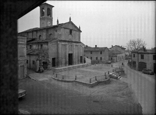 Cura Carpignano (Pv) - chiesa - Santa Maria Nascente o Natività di Maria Vergine - piazza con chiesa