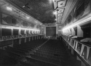 Pavia - Corso Cavour - Cinema Teatro Kursaal Giardino - Interno
