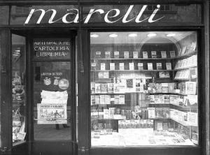 Pavia - negozio cartoleria, arti grafiche, libreria Succ. Bruni Marelli - vetrina
