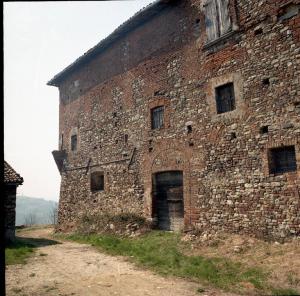 Montecalvo Versiggia (Pv) - Castello - facciata