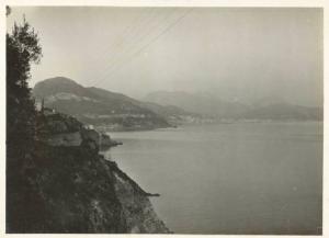 Vietri sul Mare - Veduta di Salerno dalla costa