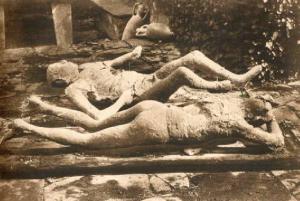 Sito archeologico - Pompei - Impronte di uomini