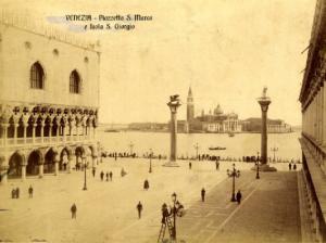 Venezia - Piazzetta S. Marco - Colonne di S. Marco e S. Teodoro - Molo