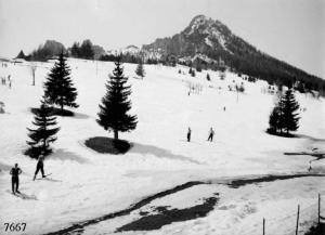 Cantoniera della Presolana - Pista da sci con sciatori