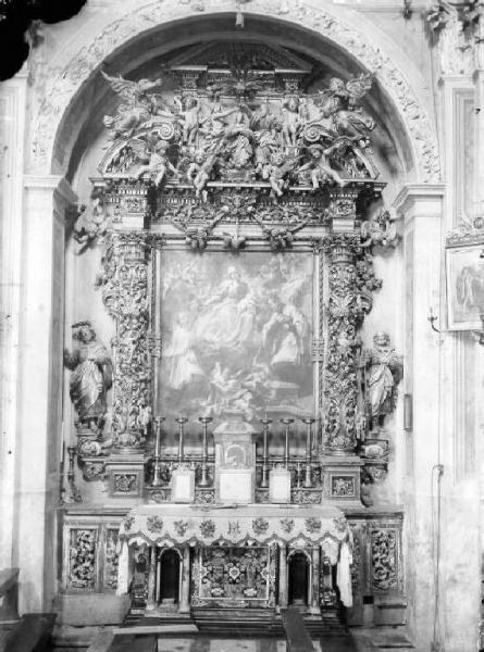 Altare - Zone - Chiesa parrocchiale di S. Giovanni Battista