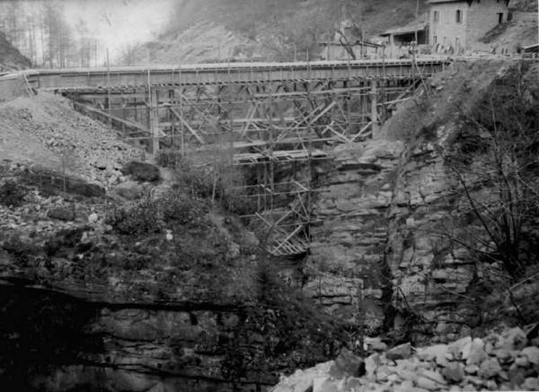 Bienno - Torrente Grigna - Centrale idroelettrica Carlo Tassara - Ponte - Cantiere