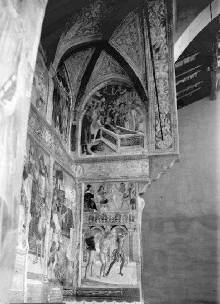 Berzo Inferiore - Chiesa di S. Lorenzo - Interno con affreschi di Giovan Pietro da Cemmo