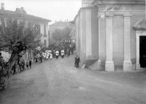 Palazzolo sull'Oglio - Località San Pancrazio - Funerali di G. L. Vezzoli - Corteo funebre