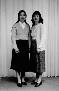 Ritratto di due ragazze immigrate cinesi