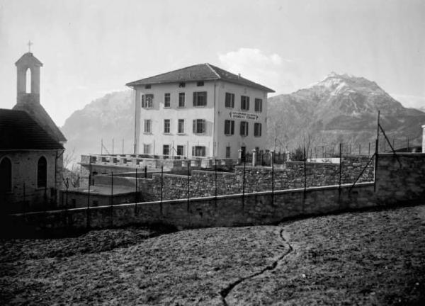 Cevo - Colonia alpina per operaie tessili bresciane Angiolina Ferrari - Edificio e chiesa