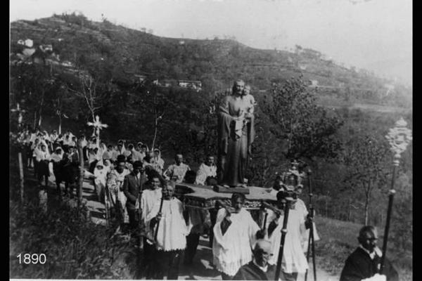 Berbenno. Processione di San Giuseppe nella località di Prato Beato.