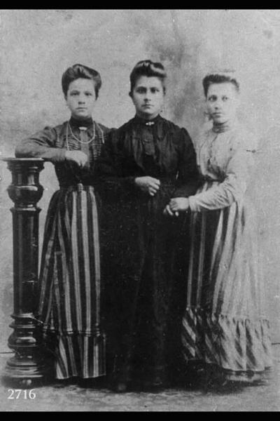 Ritratto delle sorelle Maria, Elisabetta eTeresa Rota.