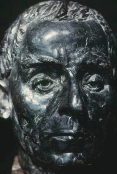 Auguste Rodin. Scultura " Papa Benedetto XV ". Musée Rodin Parigi.