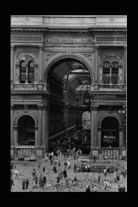 Milano. Galleria Vittorio Emanuele. L'arco d'ingresso.