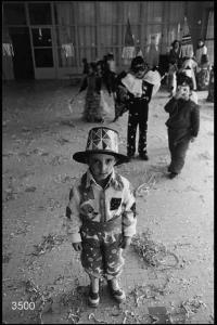 Carnevale ambrosiano. Bambini in maschera alla festa al "Piccolo Cottolengo di Don Orione".