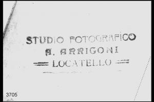 Riproduzione del timbro commerciale dello studio fotografico Arrigoni.