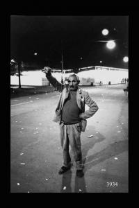 Milano. Parco Sempione. Festa dell'Unità: anziano col pugno alzato.