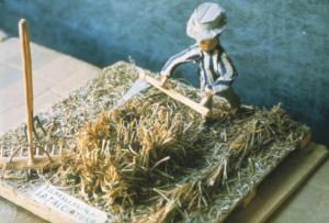 Poggio Rusco - Figurazioni di Remo Merighi - Plastico con scena di lavoro agricolo - La falciatura