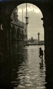 Venezia - Piazza S. Marco - Portico