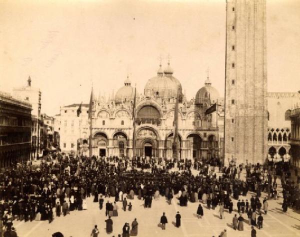 Venezia - Piazza San Marco - Concerto musicale - Folla