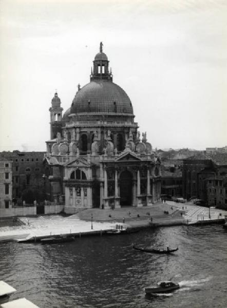 Venezia - Isola della Giudecca - Basilica di Santa Maria della Salute
