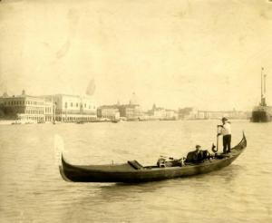 Venezia - Panorama - Gondola