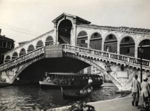 Venezia - Canal Grande - Ponte di Rialto - Gondola