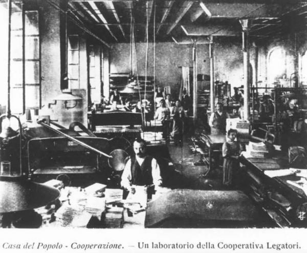 Un laboratorio della Cooperativa - Legatori