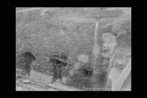 Società Elettrica Cisalpina - Cividate Camuno - Centrale idroelettrica - Cantiere - Parete di roccia con gallerie