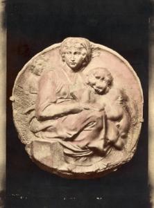 Scultura - Madonna col Bambino e S. Giovannino - Michelangelo Buonarroti - Firenze - Museo Nazionale del Bargello