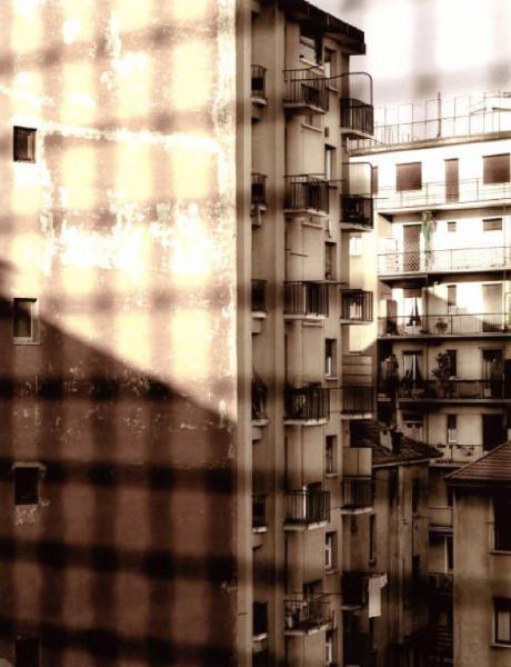 Milano - centro urbano - edifici - balconi